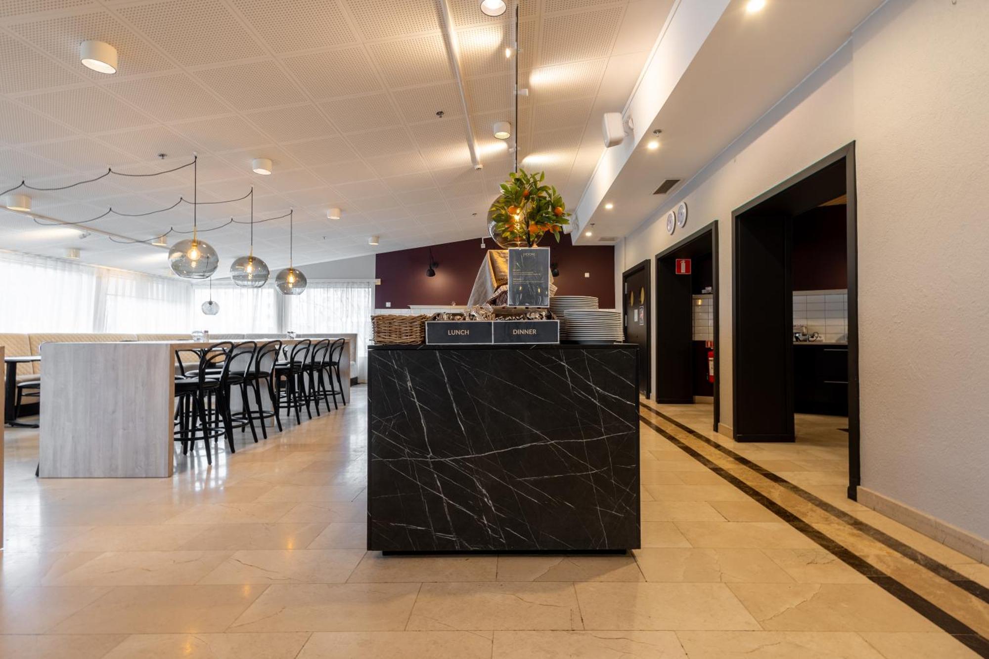 Solna Park & Hotel Екстериор снимка