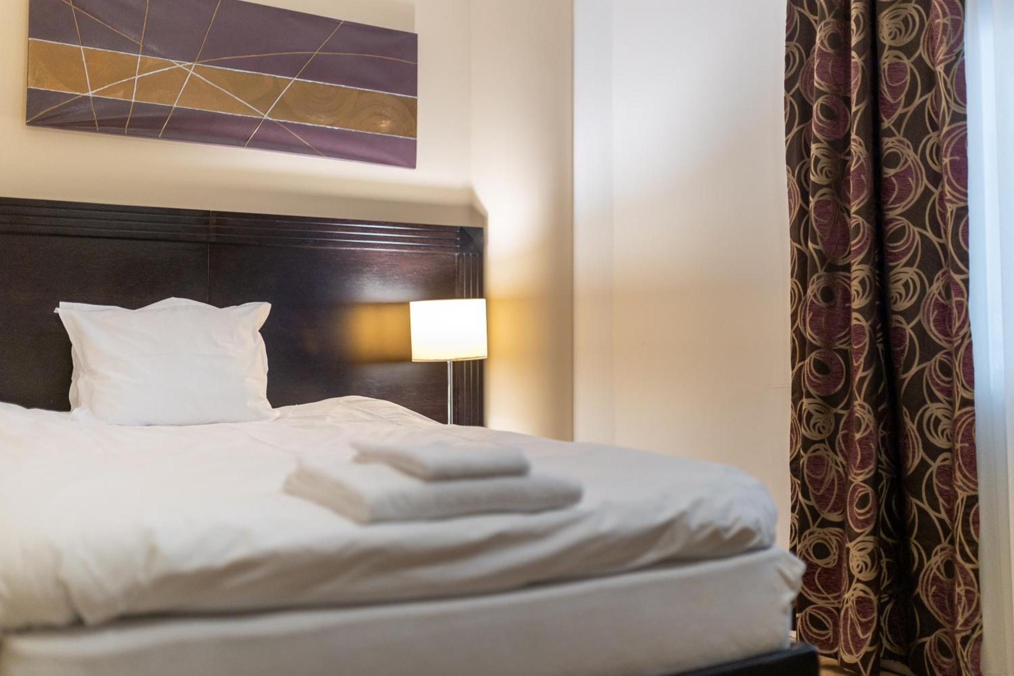 Solna Park & Hotel Екстериор снимка