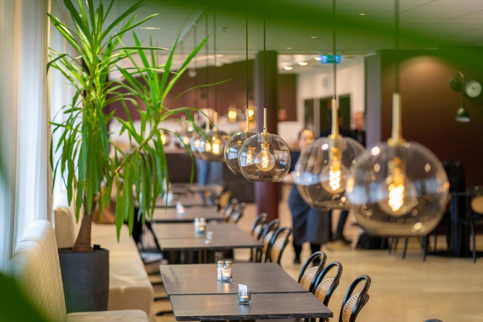Solna Park & Hotel Екстериор снимка