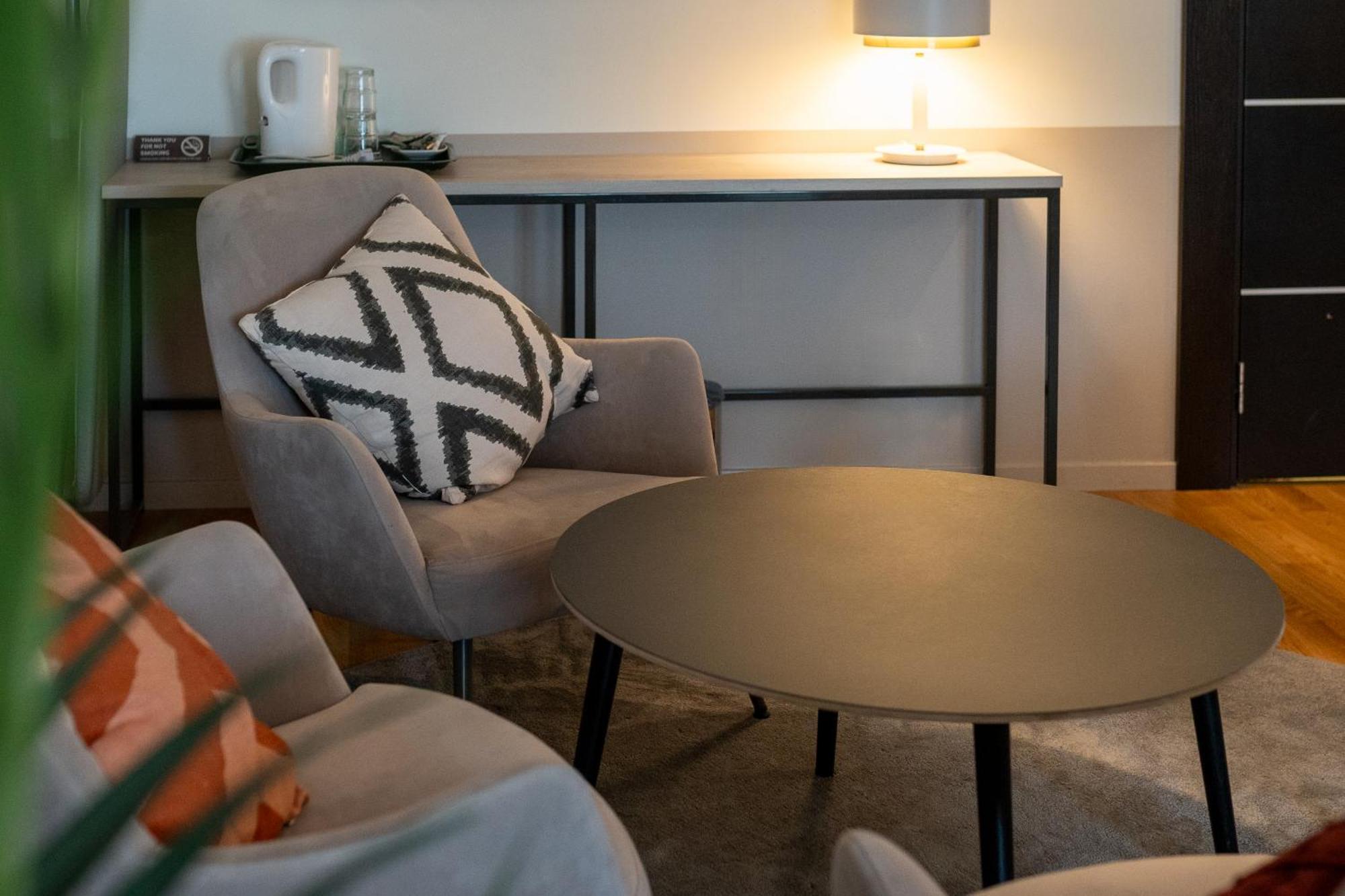 Solna Park & Hotel Екстериор снимка